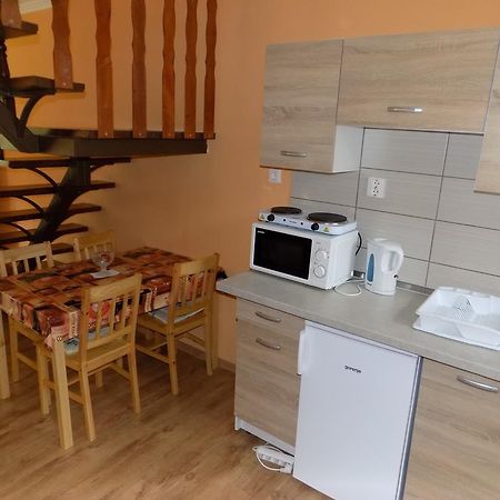 Nárcisz apartman Gyula Zewnętrze zdjęcie