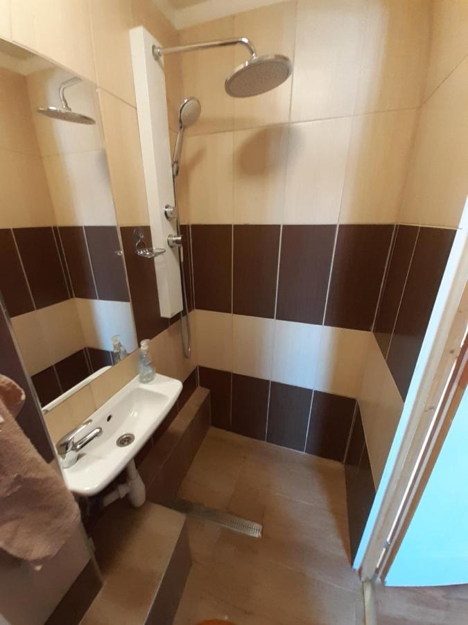 Nárcisz apartman Gyula Zewnętrze zdjęcie